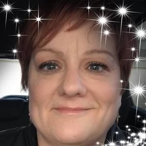 Meet your Posher, Camille